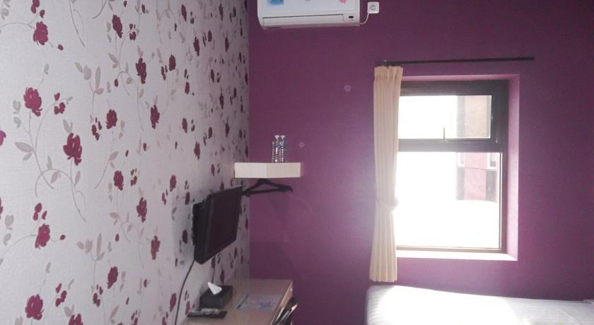 Mine Home Hotel Bandung Exteriör bild